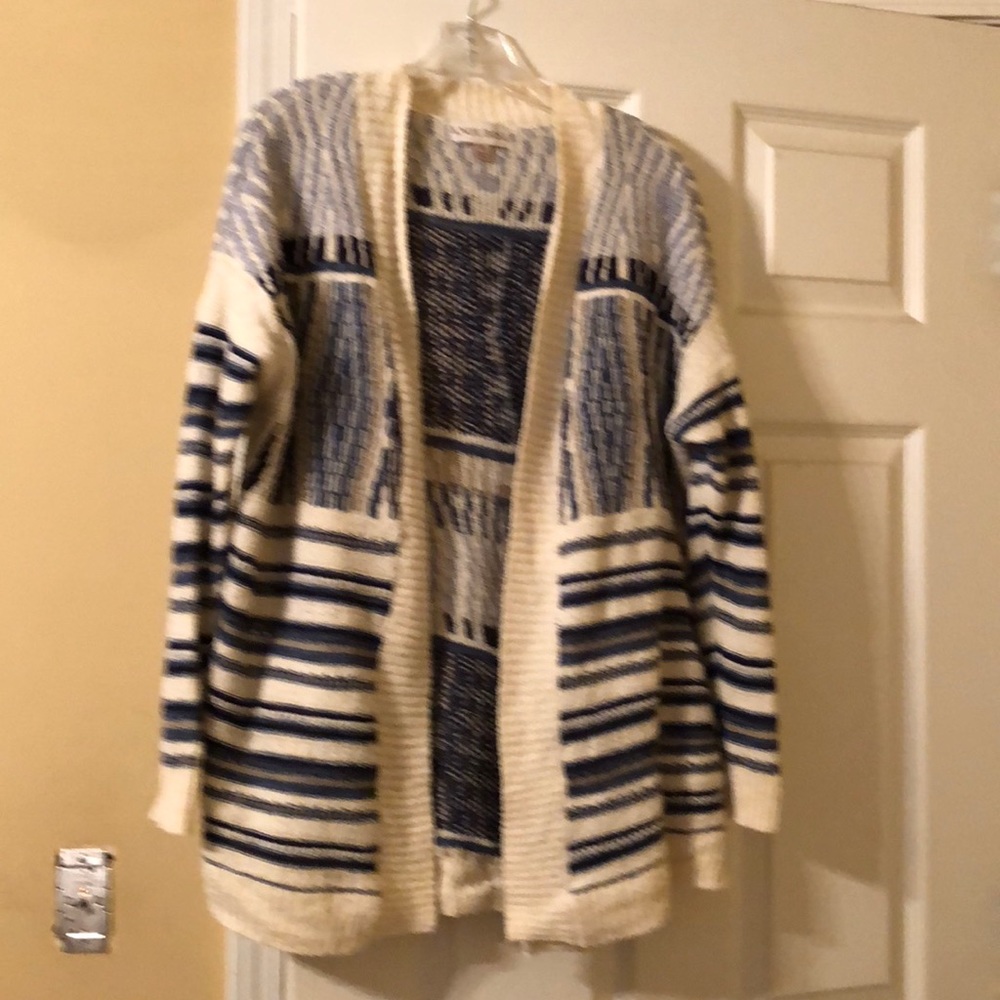 Cardigan sweater